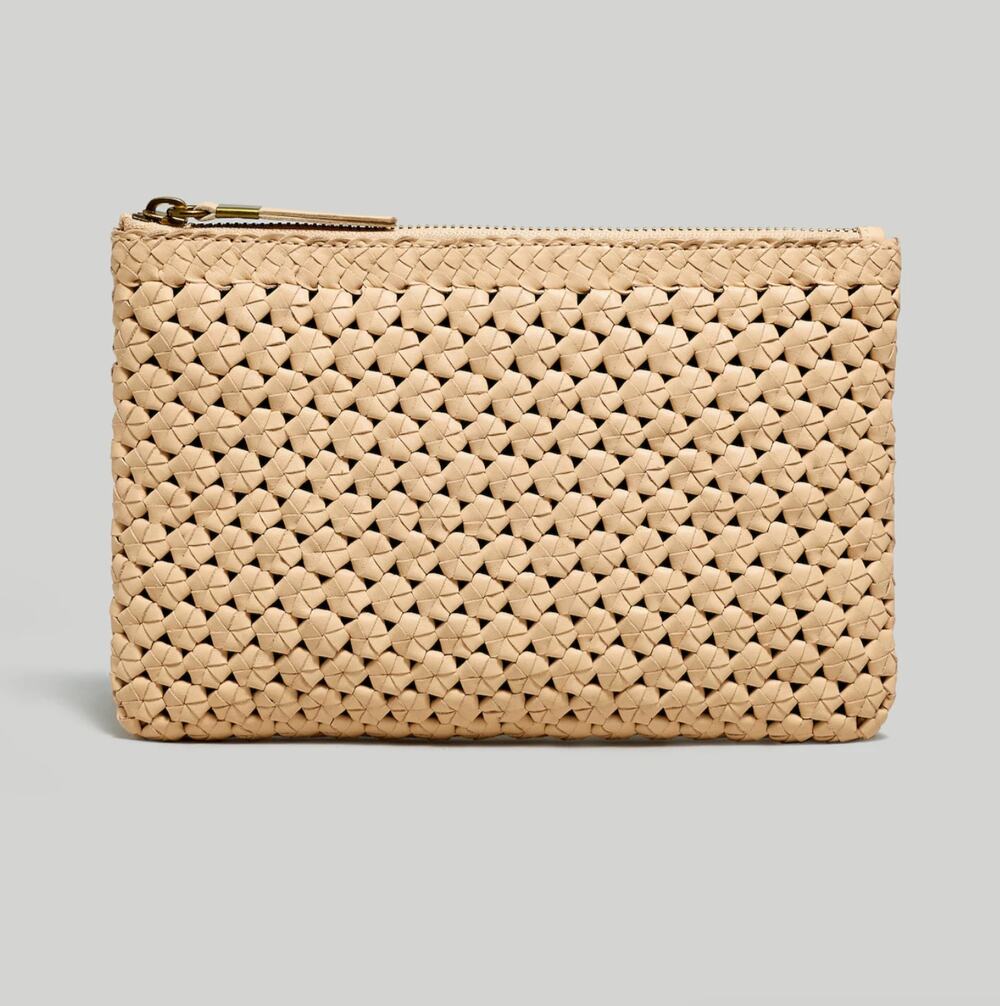 Madewell The Leather Pouch Clutch: Crochet Edition Marzipan / Tan